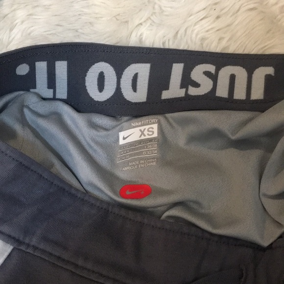 NIKE FIT Grey cotton polyester shorts size XS - Picture 6 of 7